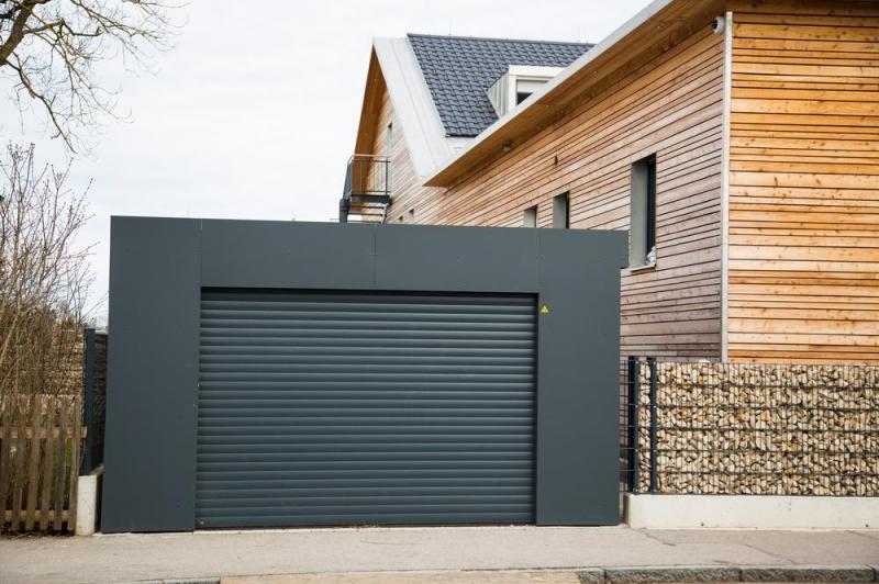 Bien choisir sa porte de garage sectionnelle &agrave; Cagnes-sur-Mer